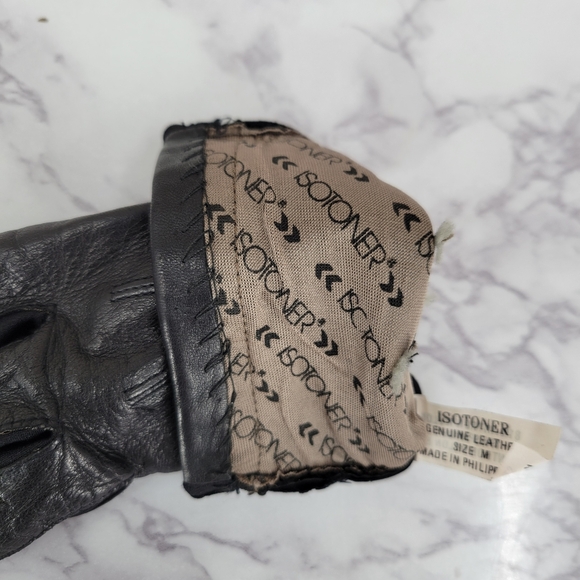 Isotoner Vintage Black Leather and Nylon Stretch Driving Gloves - Picture 2 of 14